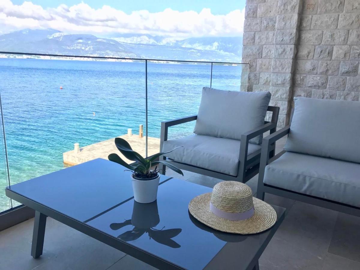 Lux Apartments Krasići Dış mekan fotoğraf