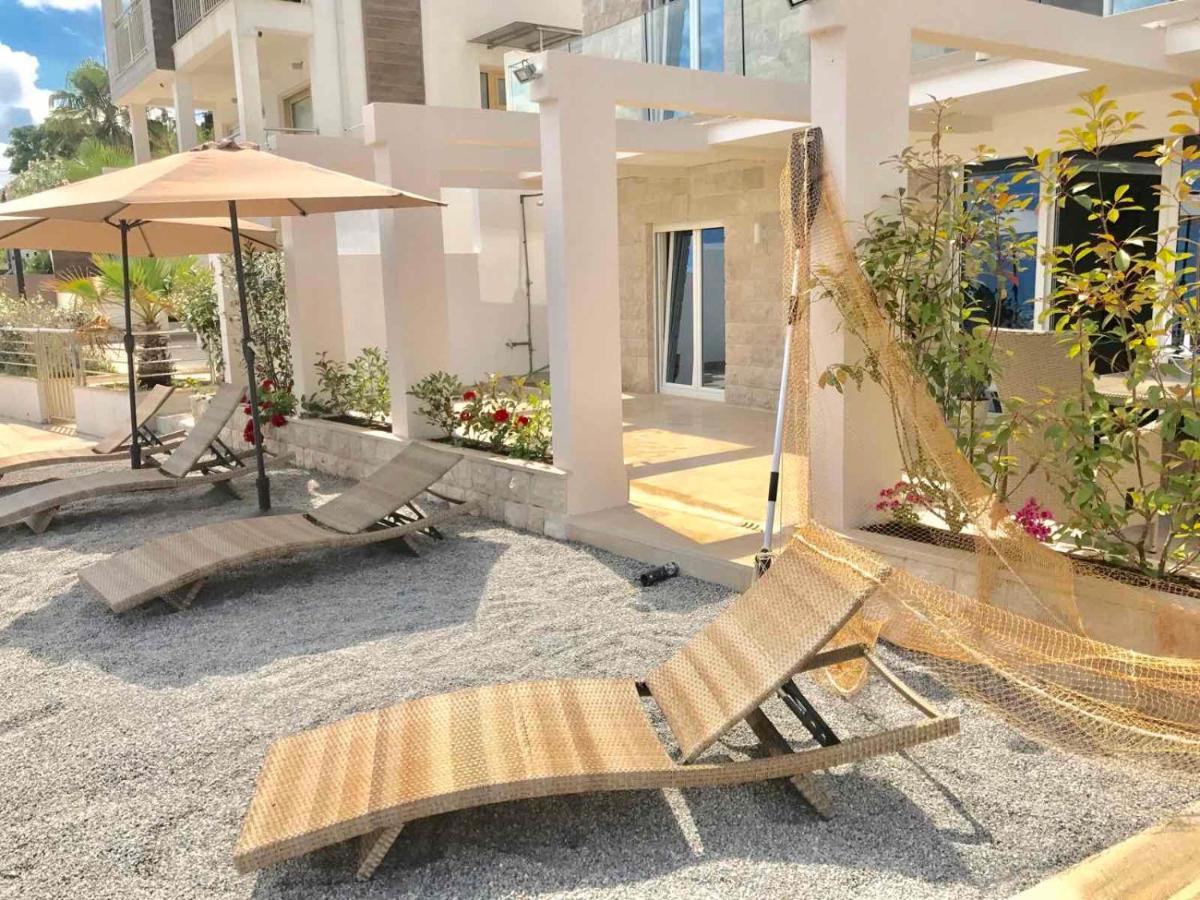 Lux Apartments Krasići Dış mekan fotoğraf