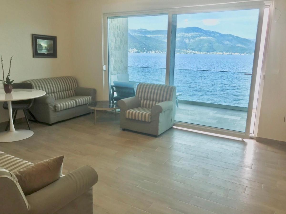 Lux Apartments Krasići Dış mekan fotoğraf